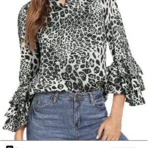 Cupio leopard print black and white blouse size L